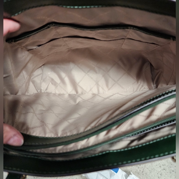 Michael Kors Voyager Green Multi Tote Purse - Picture 3 of 10